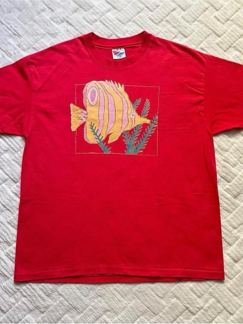 Vintage 1990s Red Fish Graphic Tee with Yellow & Pink Angelfish Design XL - Picture 2 of 7